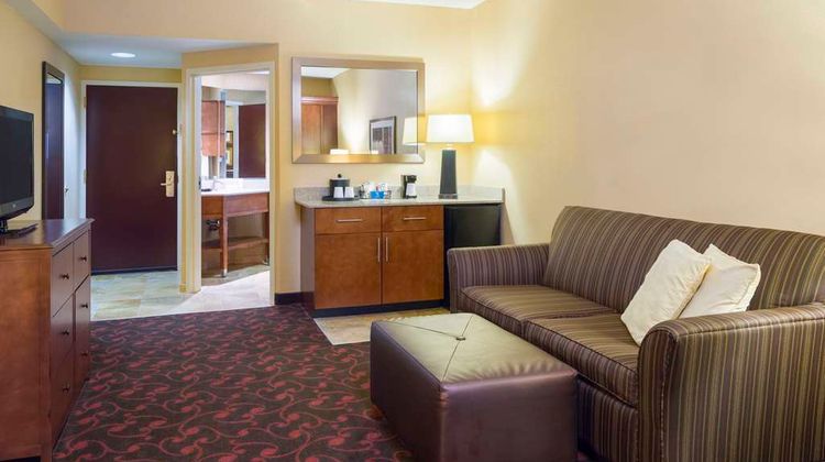 Hampton Inn Carlisle Suite