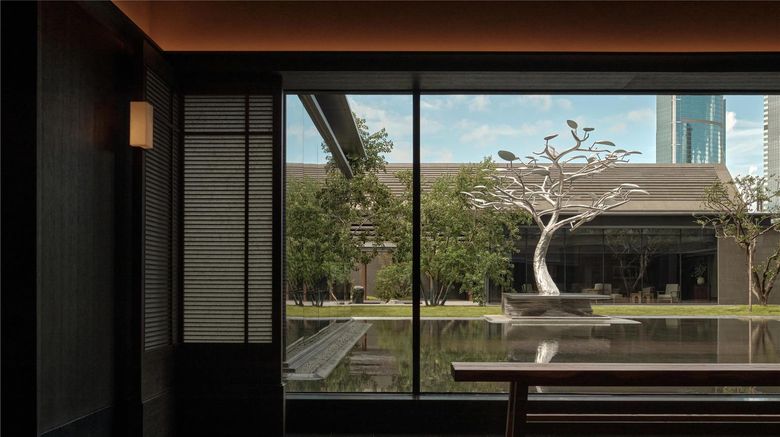 <b>Alila Shanghai Lobby</b>. Images powered by <a href="https://iceportal.shijigroup.com/" title="IcePortal" target="_blank">IcePortal</a>.