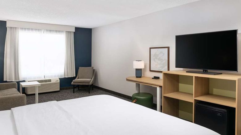 <b>Spark by Hilton Salt Lake City Airport Room</b>. Images powered by <a href="https://iceportal.shijigroup.com/" title="IcePortal" target="_blank">IcePortal</a>.