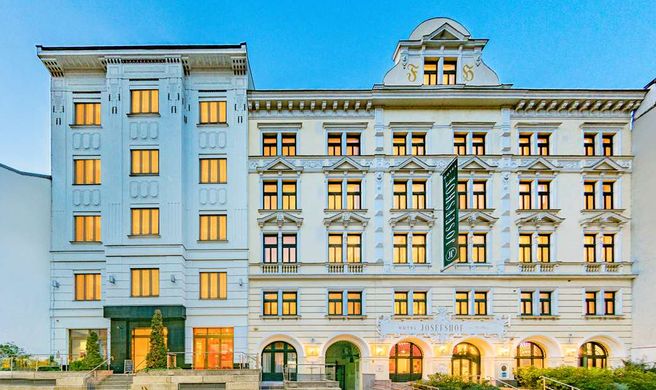 Hotel Josefshof Exterior