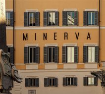Orient Express La Minerva Exterior