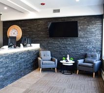 Big Bird Inn Wawa, SureStay Collection Lobby