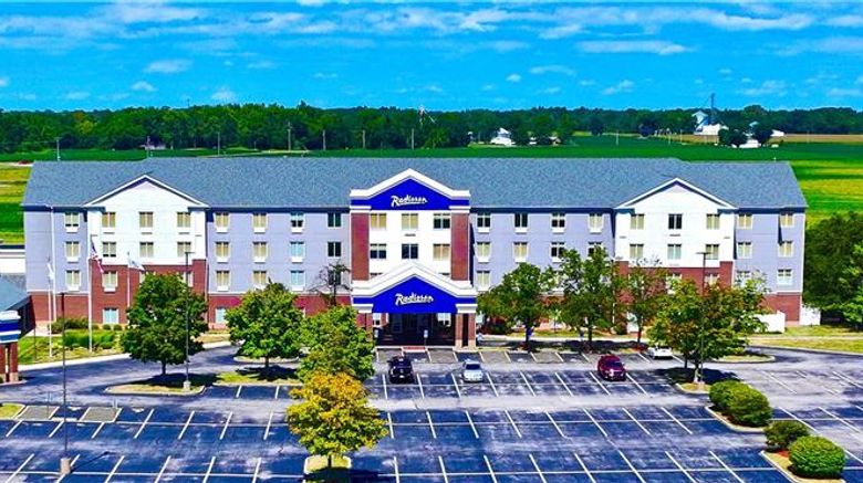 <b>Radisson Hotel Fairview Heights-St.Louis Exterior</b>. Images powered by <a href="https://iceportal.shijigroup.com/" title="IcePortal" target="_blank">IcePortal</a>.