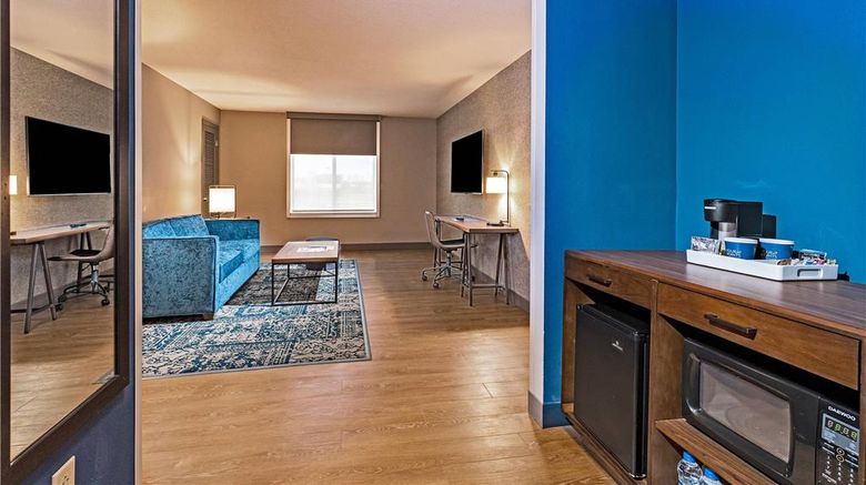 <b>Radisson Hotel Fairview Heights-St.Louis Room</b>. Images powered by <a href="https://iceportal.shijigroup.com/" title="IcePortal" target="_blank">IcePortal</a>.