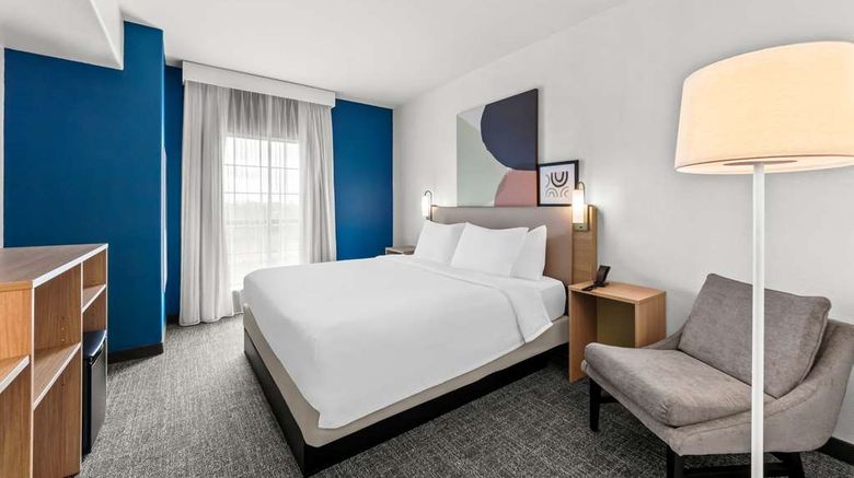 <b>Spark by Hilton San Antonio SeaWorld Room</b>. Images powered by <a href="https://iceportal.shijigroup.com/" title="IcePortal" target="_blank">IcePortal</a>.