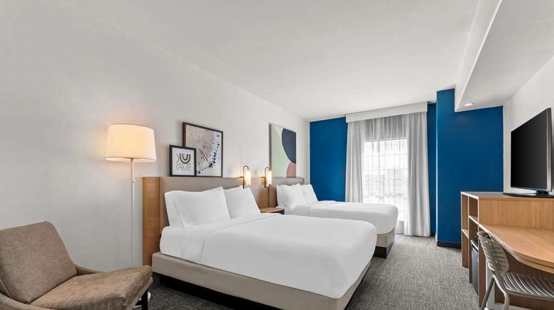 <b>Spark by Hilton San Antonio SeaWorld Room</b>. Images powered by <a href="https://iceportal.shijigroup.com/" title="IcePortal" target="_blank">IcePortal</a>.