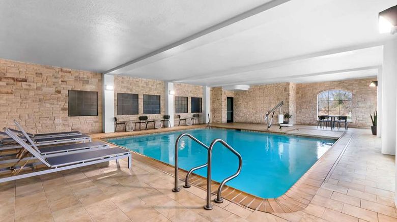 <b>Spark by Hilton San Antonio SeaWorld Pool</b>. Images powered by <a href="https://iceportal.shijigroup.com/" title="IcePortal" target="_blank">IcePortal</a>.