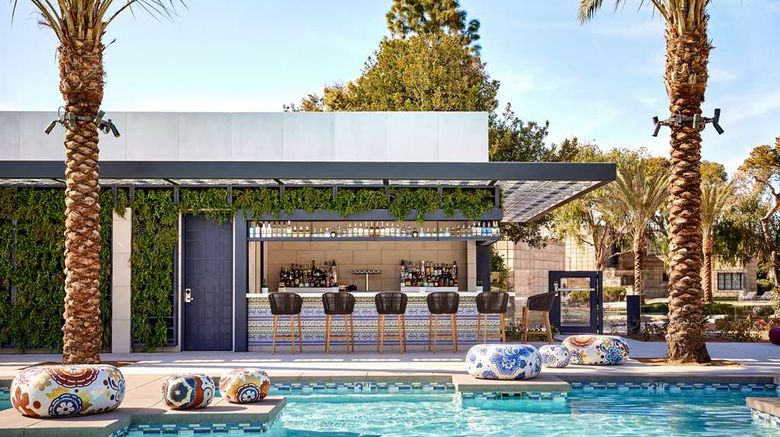 <b>Arizona Biltmore, LXR Hotels & Resorts Pool</b>. Images powered by <a href="https://iceportal.shijigroup.com/" title="IcePortal" target="_blank">IcePortal</a>.