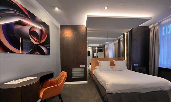 Hotel Borel Room