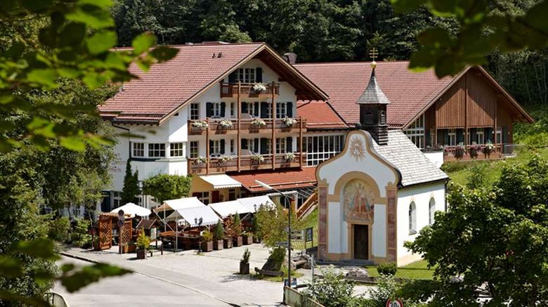 Berghotel Hammersbach, Sure Hotel Coll Exterior. Images powered by <a href="https://iceportal.shijigroup.com" target="_blank" rel="noopener">Ice Portal</a>.