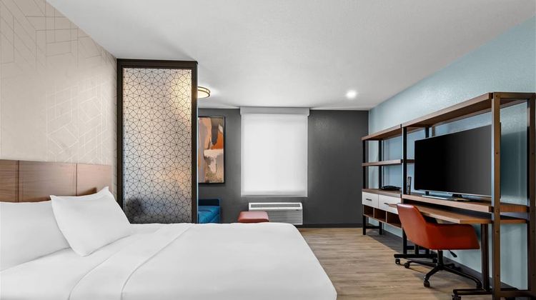 Everhome Suites Temecula Suite