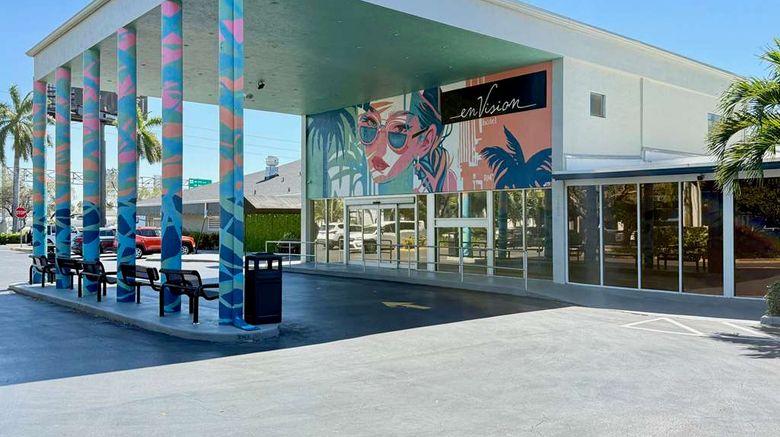 <b>enVision Hotel Miami International Arpt Exterior</b>. Images powered by <a href="https://iceportal.shijigroup.com/" title="IcePortal" target="_blank">IcePortal</a>.