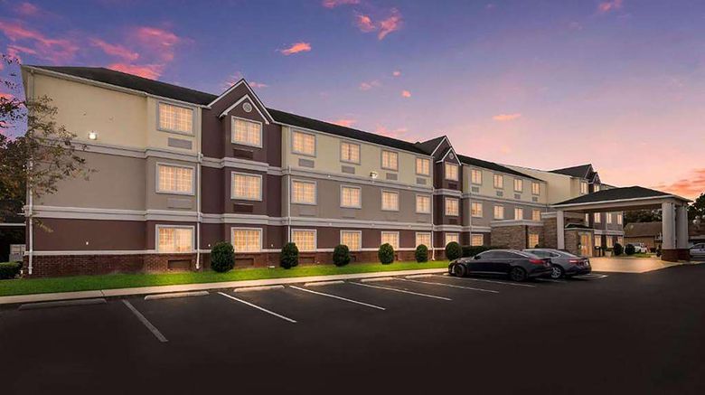 <b>Baymont by Wyndham Elizabeth City Exterior</b>. Images powered by <a href="https://iceportal.shijigroup.com/" title="IcePortal" target="_blank">IcePortal</a>.