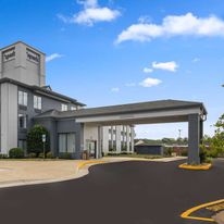 Spark by Hilton-Southpoint