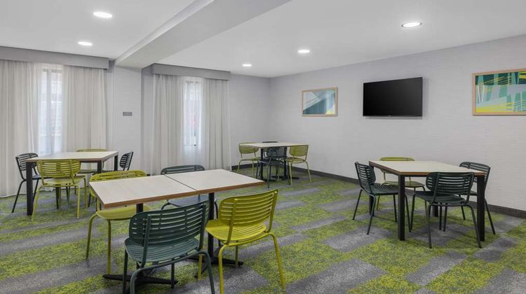 Spark by Hilton-Southpoint Lobby