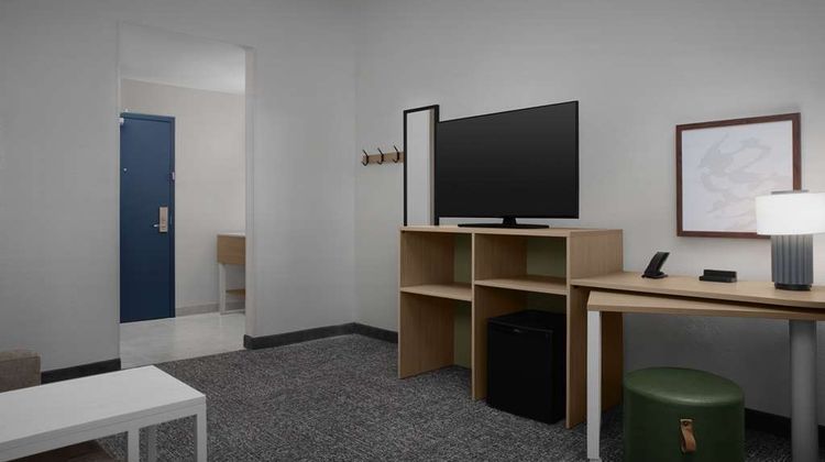 Spark by Hilton Miami Doral Room
