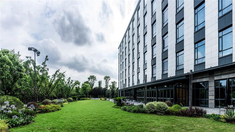 DoubleTree by Hilton Shanghai Hongqiao Exterior
