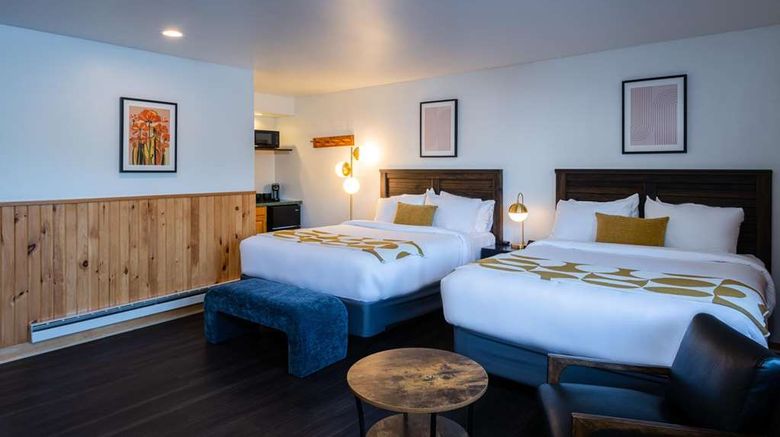 <b>Town House Lodge Room</b>. Images powered by <a href="https://iceportal.shijigroup.com/" title="IcePortal" target="_blank">IcePortal</a>.