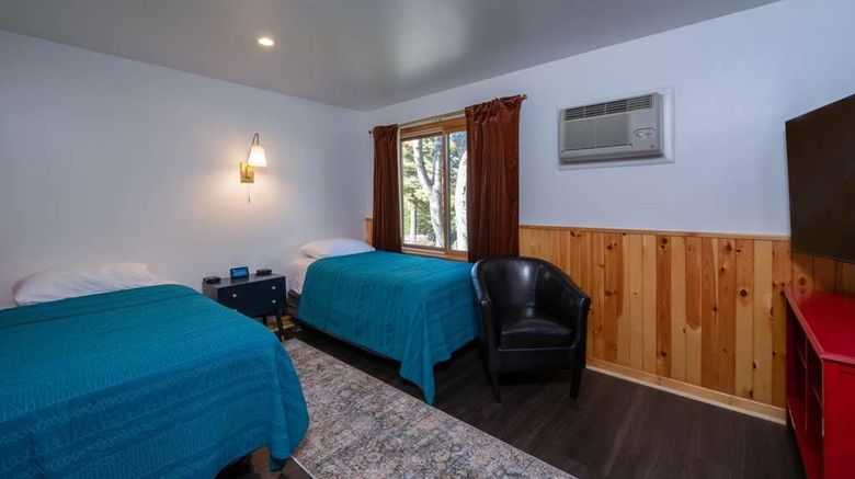 <b>Town House Lodge Suite</b>. Images powered by <a href="https://iceportal.shijigroup.com/" title="IcePortal" target="_blank">IcePortal</a>.