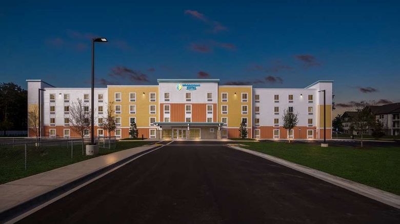 <b>Woodspring Suites Pensacola West Exterior</b>. Images powered by <a href="https://iceportal.shijigroup.com/" title="IcePortal" target="_blank">IcePortal</a>.