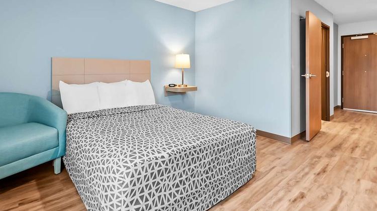Woodspring Suites Pensacola West Suite