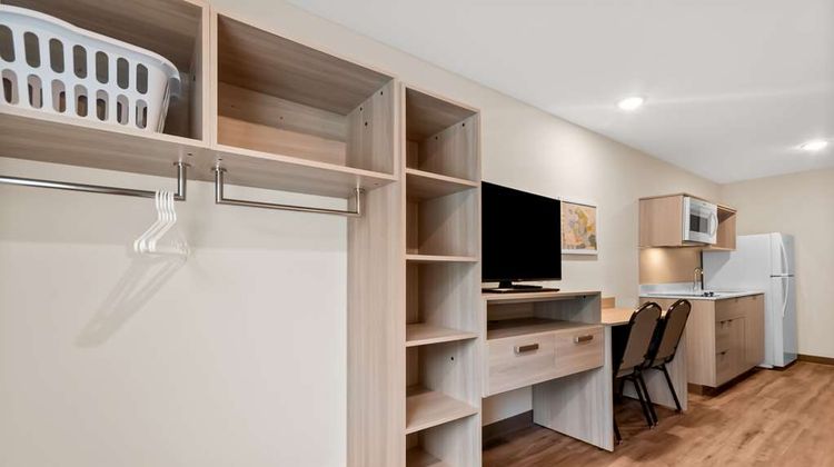 Woodspring Suites Pensacola West Suite
