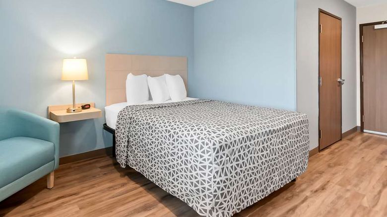 <b>Woodspring Suites Pensacola West Room</b>. Images powered by <a href="https://iceportal.shijigroup.com/" title="IcePortal" target="_blank">IcePortal</a>.