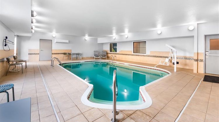 Spark by Hilton Corpus Christi Southeast Pool