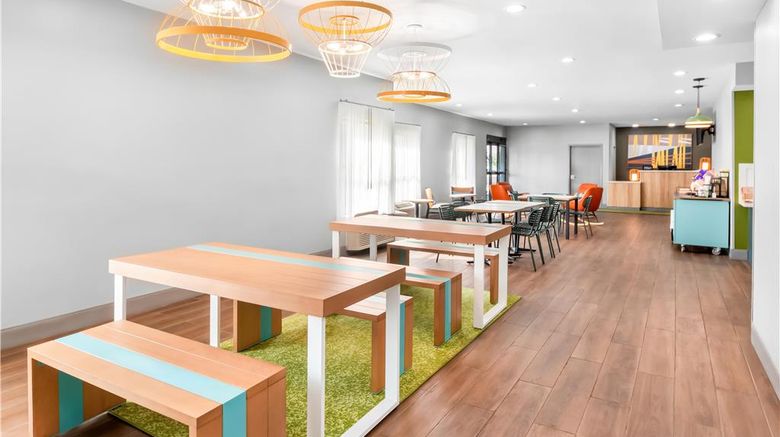 <b>Spark by Hilton Corpus Christi Southeast Restaurant</b>. Images powered by <a href="https://iceportal.shijigroup.com/" title="IcePortal" target="_blank">IcePortal</a>.