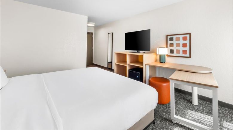<b>Spark by Hilton Corpus Christi Southeast Room</b>. Images powered by <a href="https://iceportal.shijigroup.com/" title="IcePortal" target="_blank">IcePortal</a>.