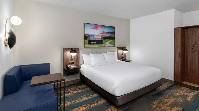 <b>La Quinta Inn & Suites at the RIM Room</b>. Images powered by <a href="https://iceportal.shijigroup.com/" title="IcePortal" target="_blank">IcePortal</a>.