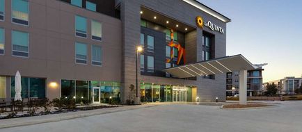 La Quinta Inn & Suites at the RIM Exterior