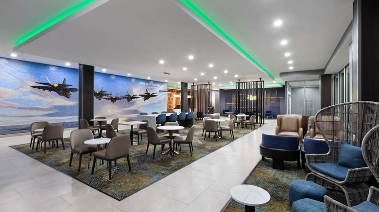 <b>La Quinta Inn & Suites at the RIM Lobby</b>. Images powered by <a href="https://iceportal.shijigroup.com/" title="IcePortal" target="_blank">IcePortal</a>.