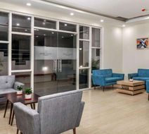 Starlit Suites Newtown Lobby