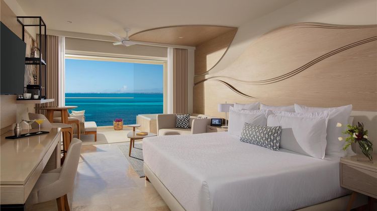 Breathless Cancun Soul Resort & Spa Suite