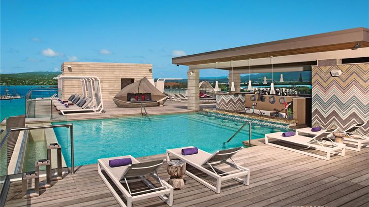 Breathless Montego Bay Resort & Spa Restaurant