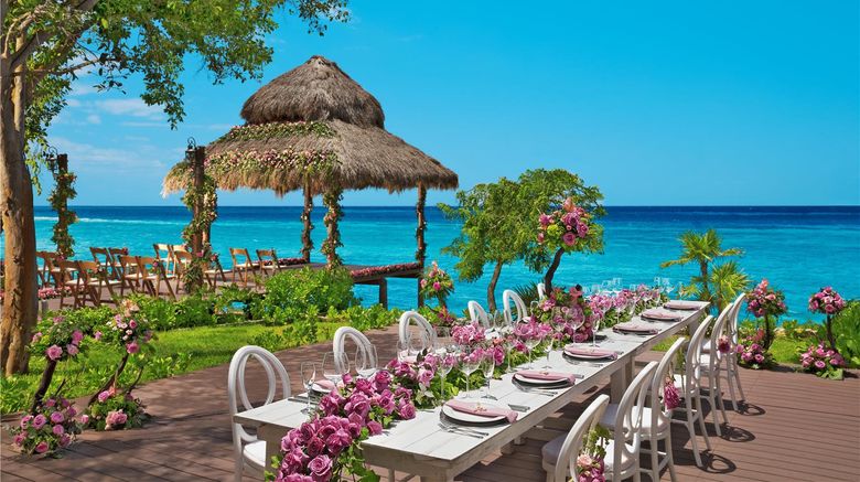 <b>Dreams Cozumel Cape Resort & Spa Ballroom</b>. Images powered by <a href="https://iceportal.shijigroup.com/" title="IcePortal" target="_blank">IcePortal</a>.