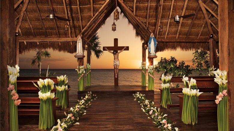 <b>Dreams Cozumel Cape Resort & Spa Ballroom</b>. Images powered by <a href="https://iceportal.shijigroup.com/" title="IcePortal" target="_blank">IcePortal</a>.