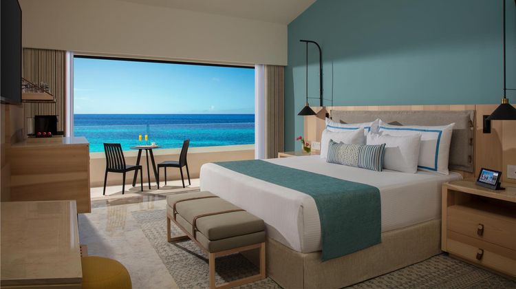 Dreams Puerto Aventuras Resort & Spa Suite
