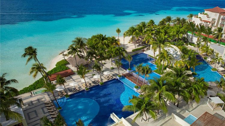 Dreams Sands Cancun Resort & Spa Exterior