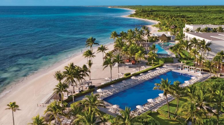 <b>Dreams Tulum Resort & Spa Pool</b>. Images powered by <a href="https://iceportal.shijigroup.com/" title="IcePortal" target="_blank">IcePortal</a>.