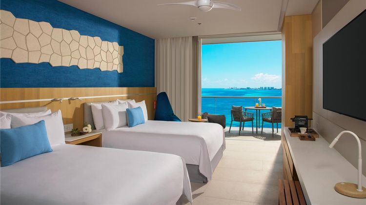 Hyatt Vivid Cancun Suite
