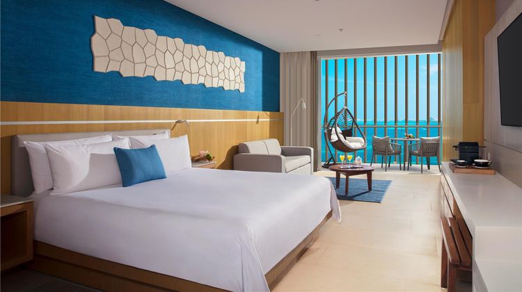 Hyatt Vivid Cancun Suite