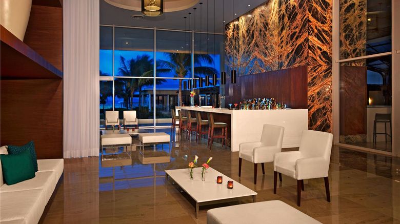 <b>Dreams Jade Resort & Spa Lobby</b>. Images powered by <a href="https://iceportal.shijigroup.com/" title="IcePortal" target="_blank">IcePortal</a>.