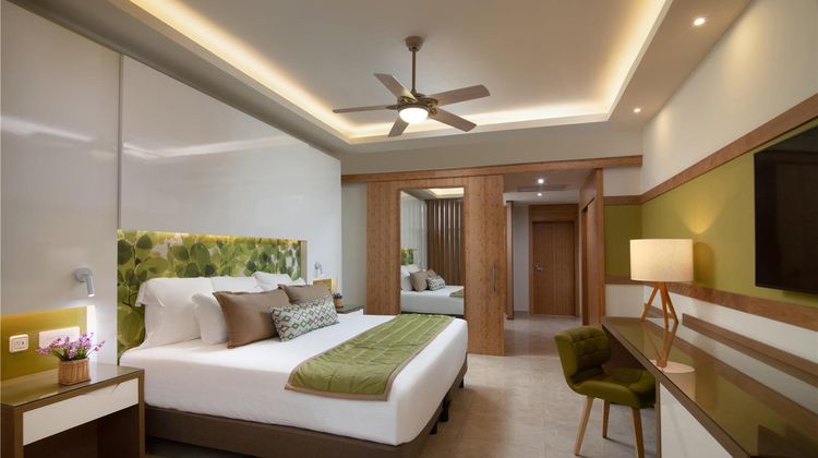 Dreams Onyx Resort & Spa Suite
