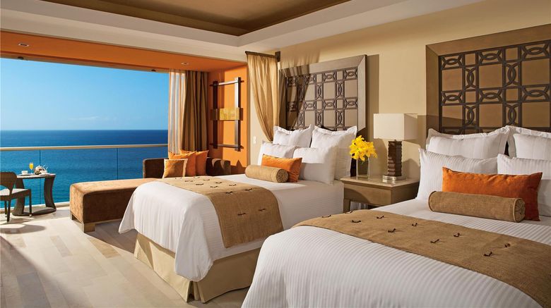 <b>Dreams Vallarta Bay Resort & Spa Suite</b>. Images powered by <a href="https://iceportal.shijigroup.com/" title="IcePortal" target="_blank">IcePortal</a>.