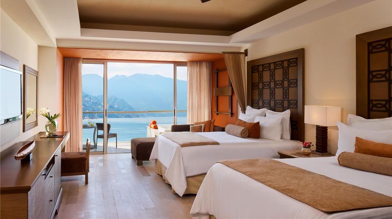 <b>Dreams Vallarta Bay Resort & Spa Suite</b>. Images powered by <a href="https://iceportal.shijigroup.com/" title="IcePortal" target="_blank">IcePortal</a>.