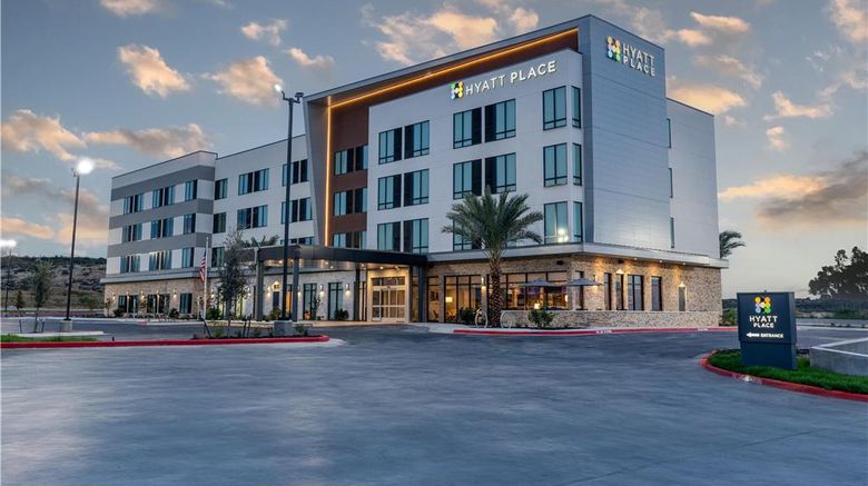 <b>Hyatt Place Eagle Pass Exterior</b>. Images powered by <a href="https://iceportal.shijigroup.com/" title="IcePortal" target="_blank">IcePortal</a>.