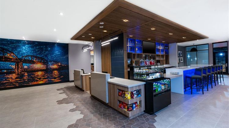Hyatt Place Eagle Pass Lobby