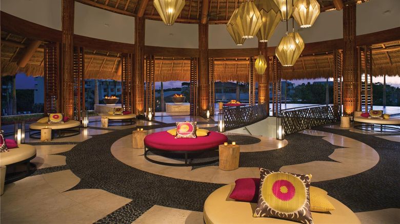 <b>Secrets Akumal Riviera Maya Lobby</b>. Images powered by <a href="https://iceportal.shijigroup.com/" title="IcePortal" target="_blank">IcePortal</a>.